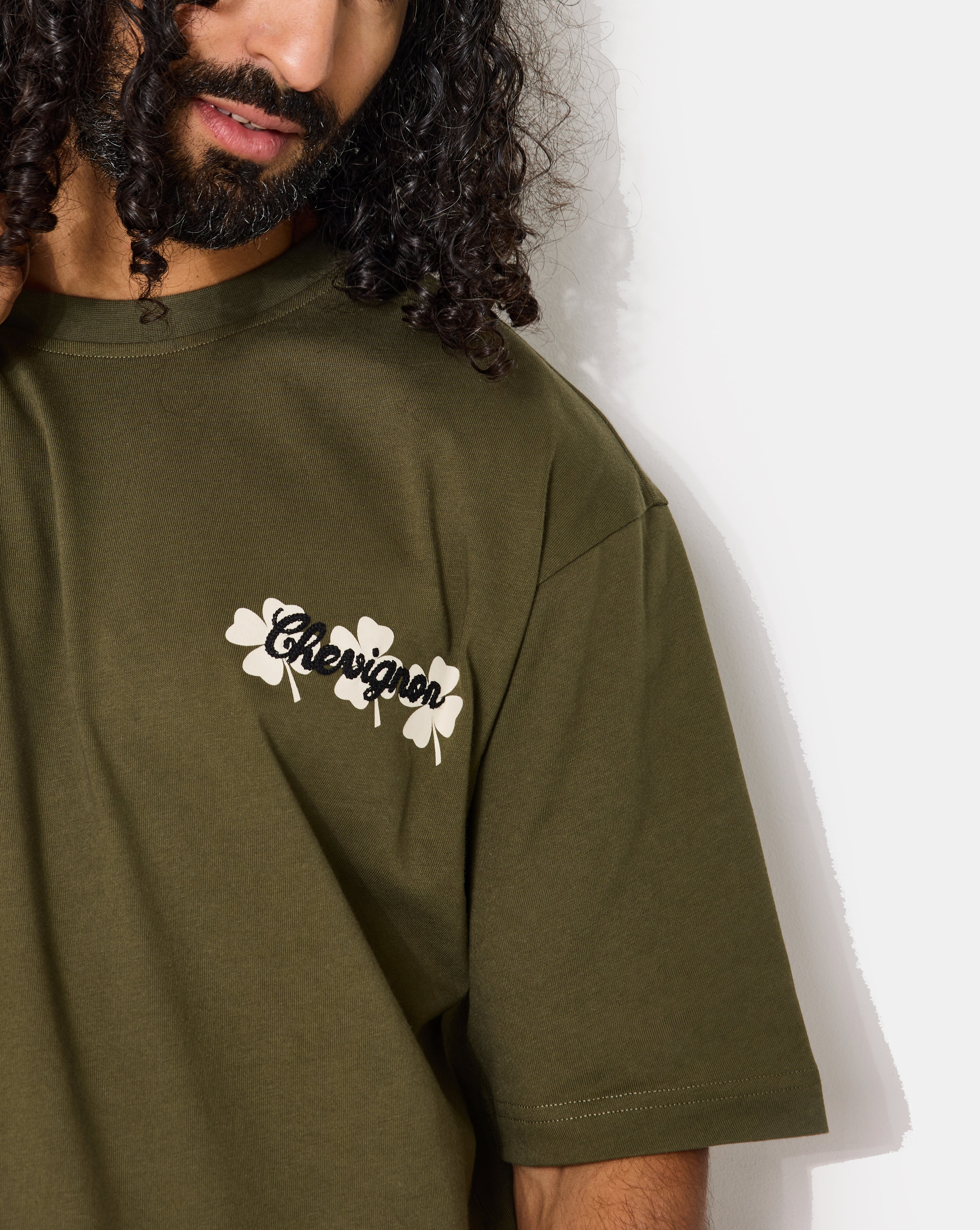 T-SHIRT CLOVER TEE OVERSIZE KAKI