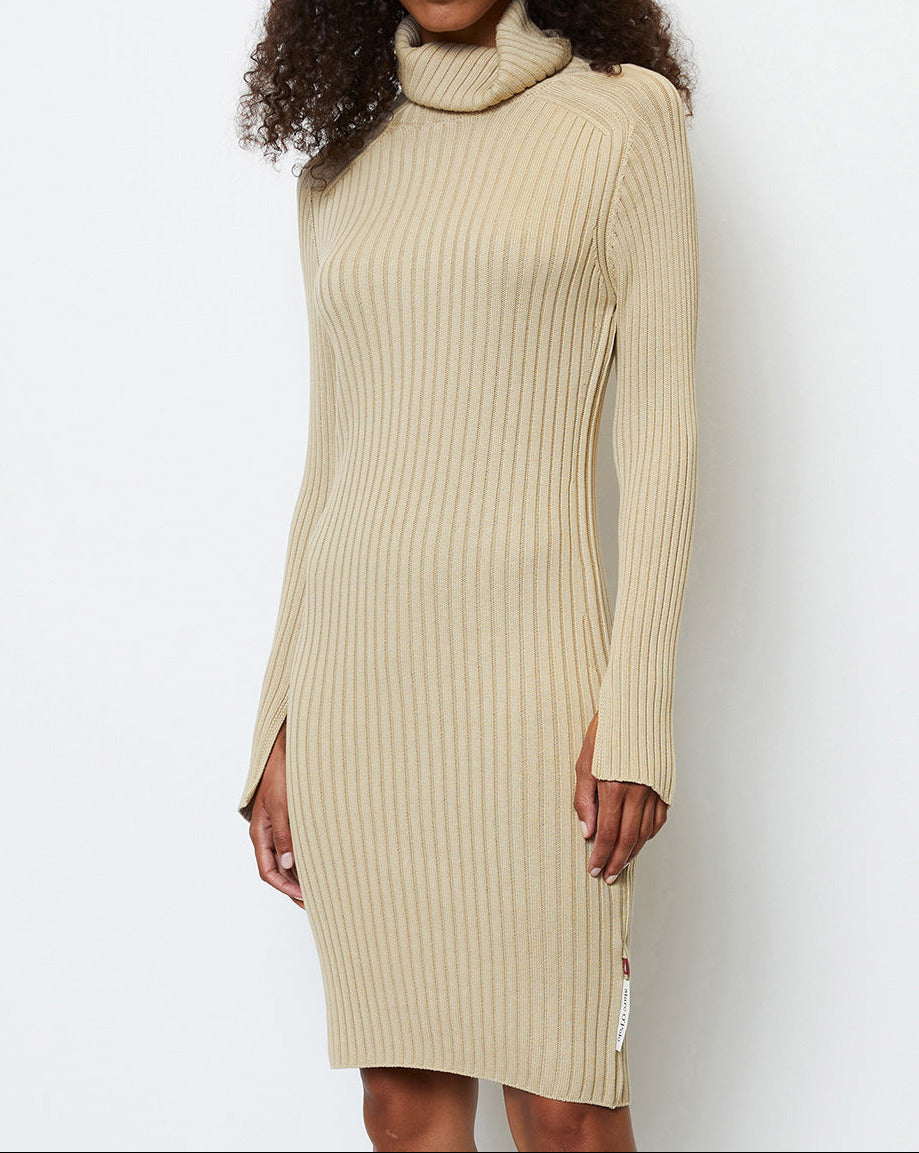 MO’P X CHEVIGNON ROBE PULL BEIGE
