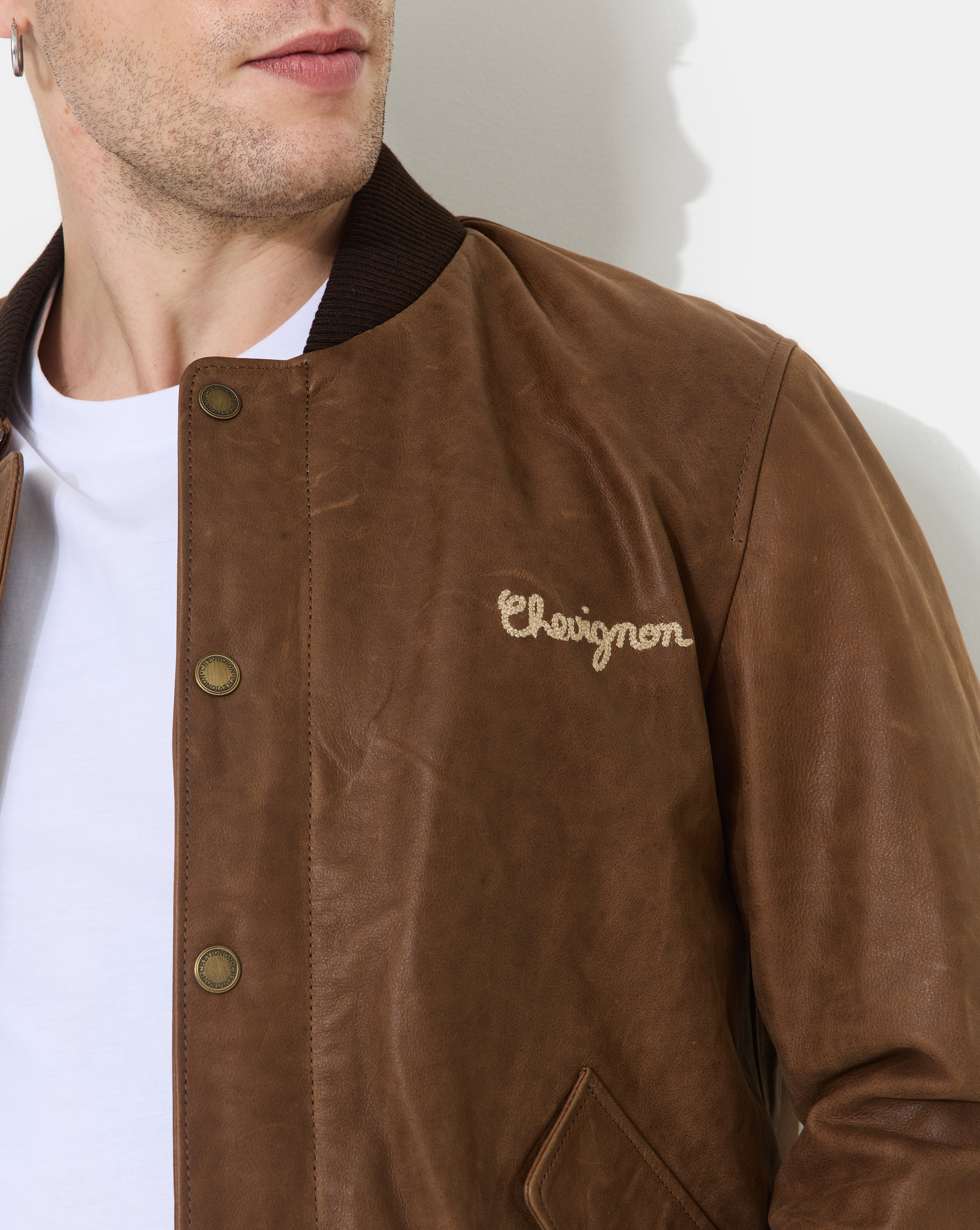 CHEVIGNON 本革ダークブラウンジャケット Mサイズ DALLAS BROWN LEATHER JACKET - Chevignon