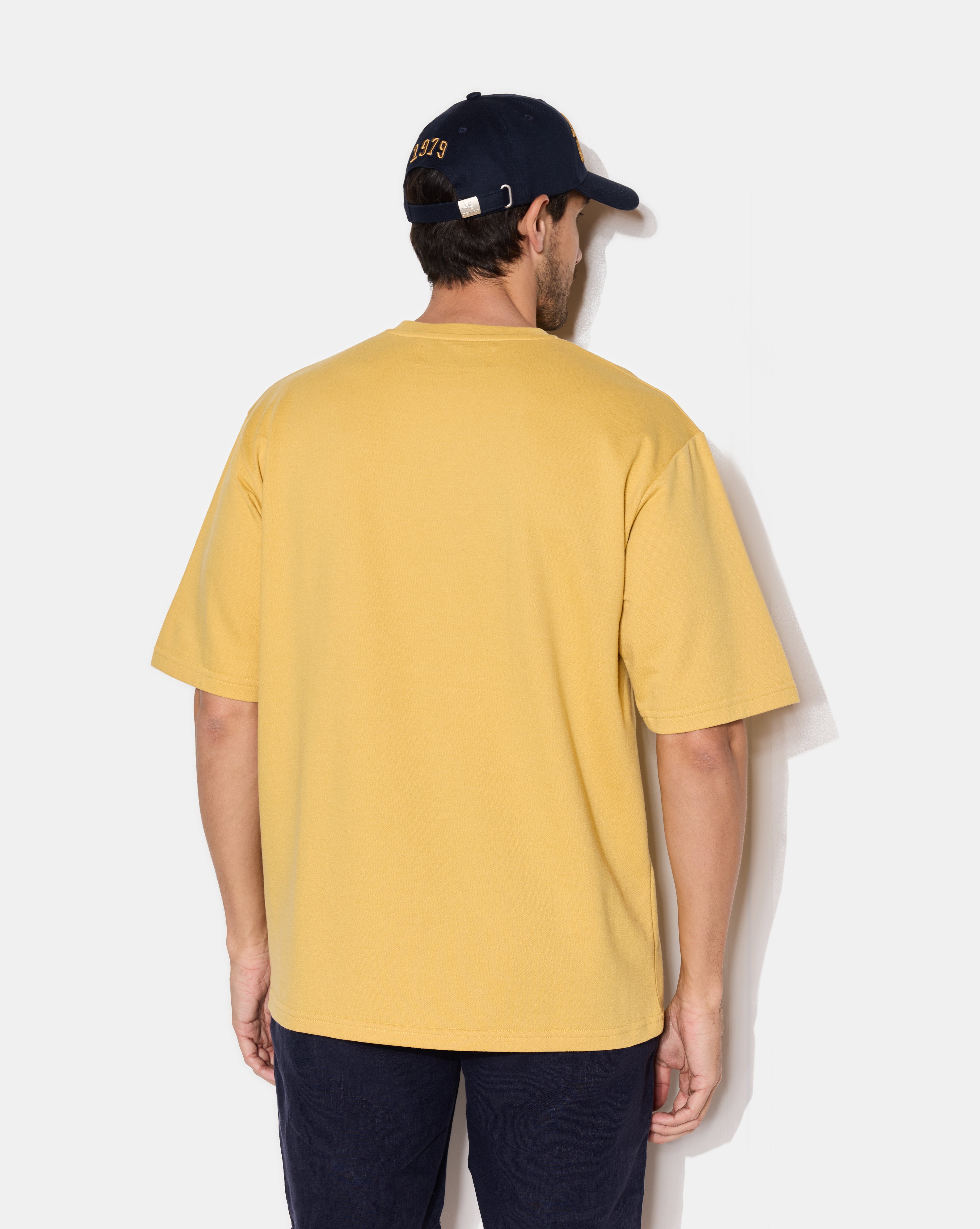 T-SHIRT POCKET TEE OCRE