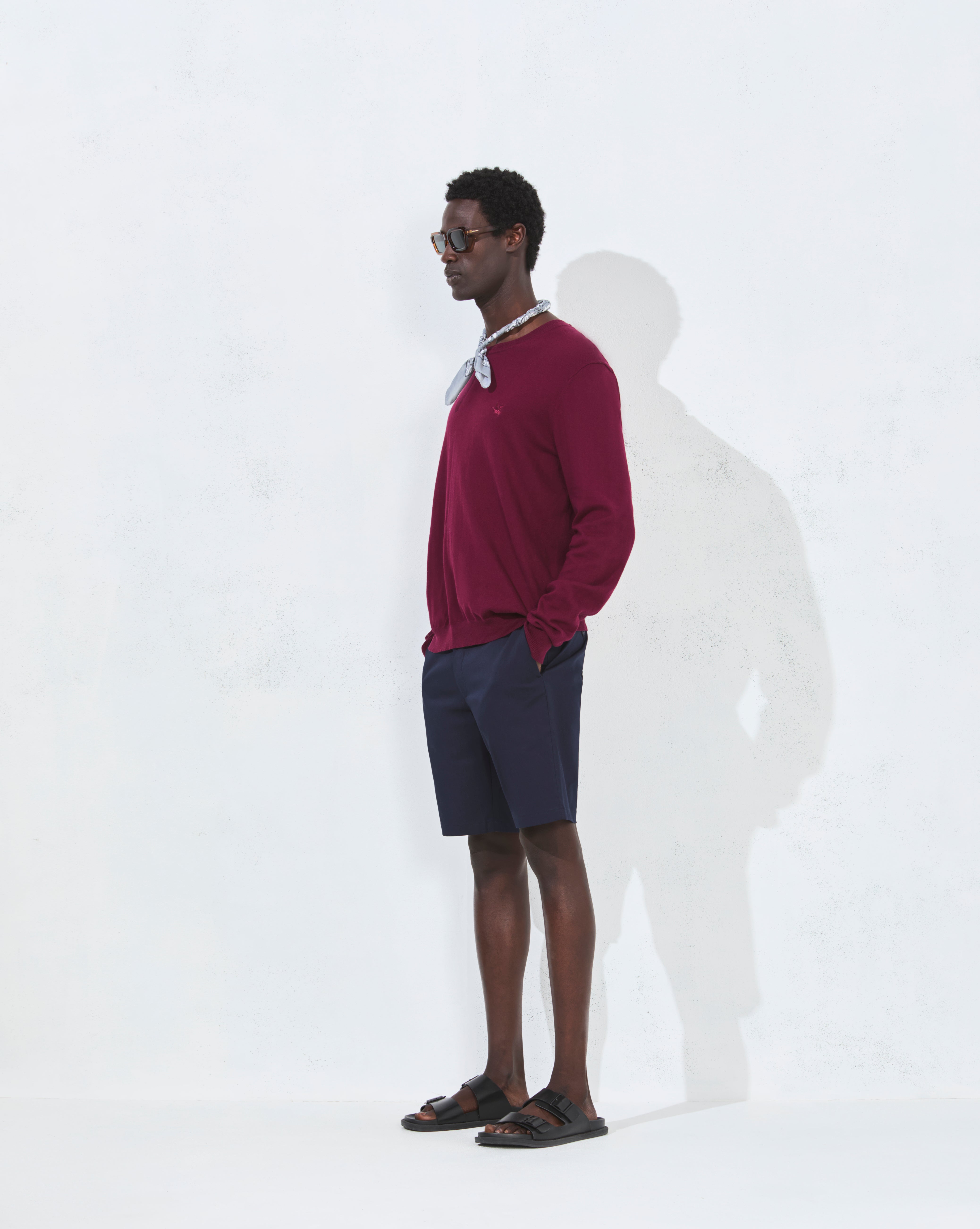 U TOGS BURGUNDY SWEATER