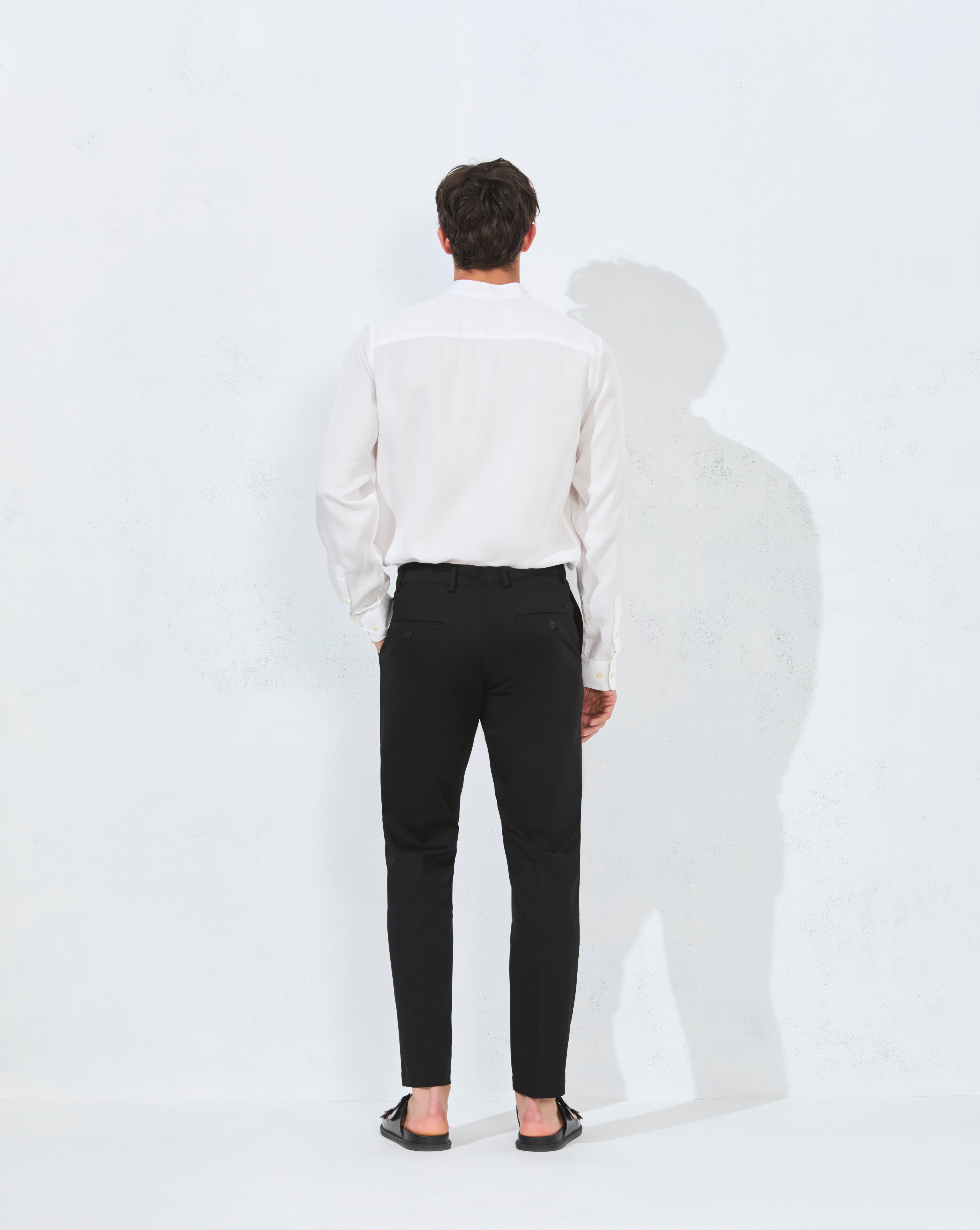 BLACK PLEAT PANTS